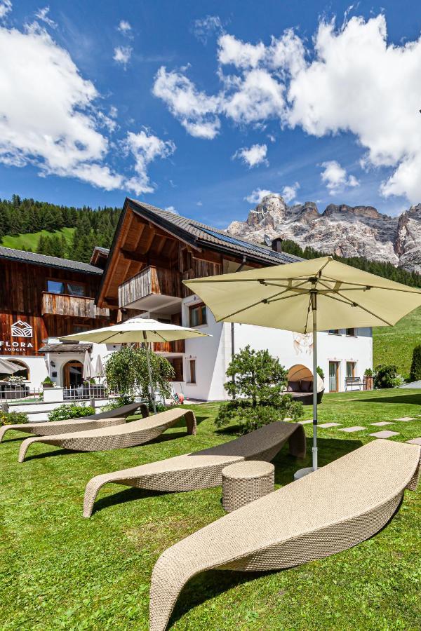 Villa Flora Mountain Lodges San Cassiano  Luaran gambar