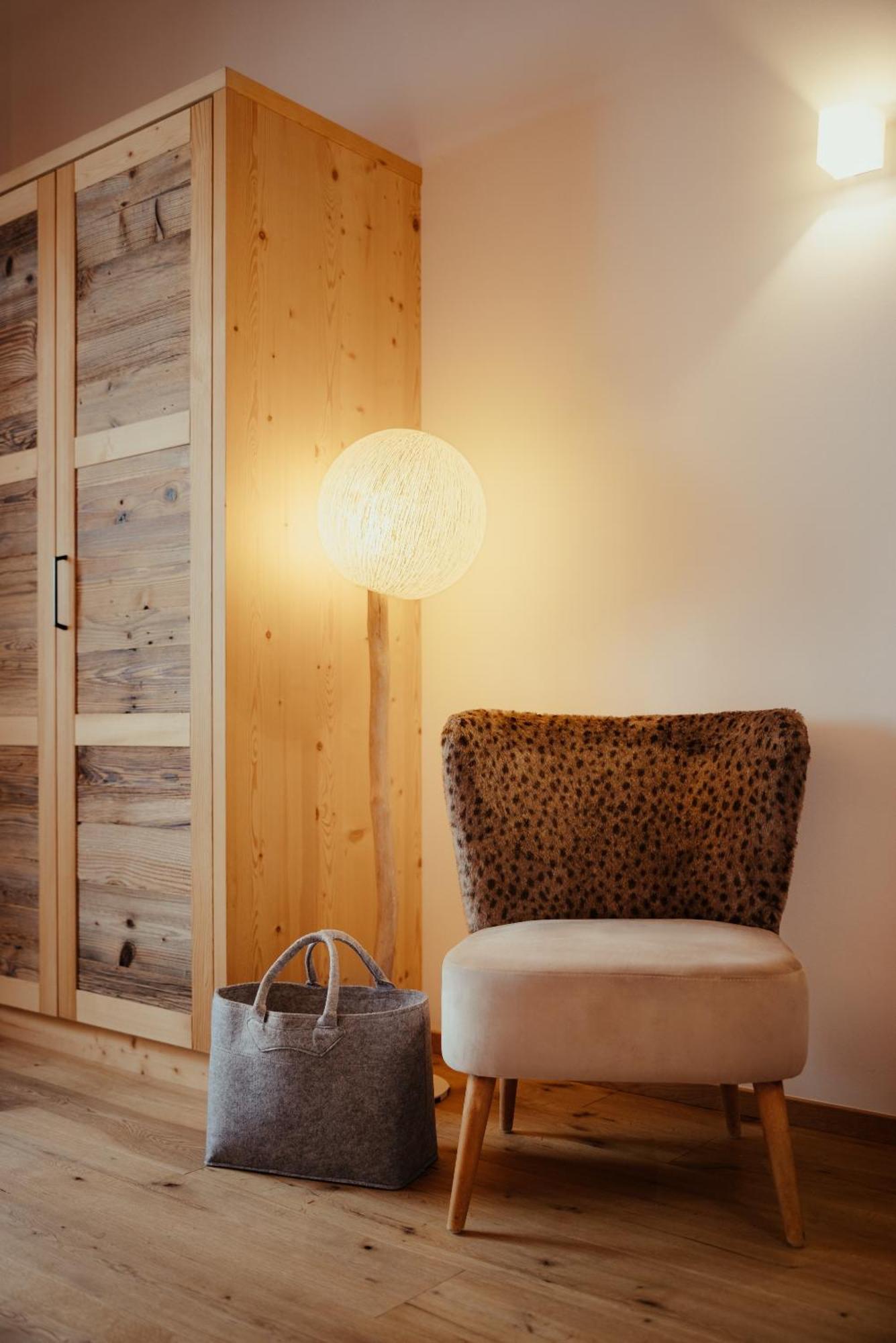 Villa Flora Mountain Lodges San Cassiano  Luaran gambar