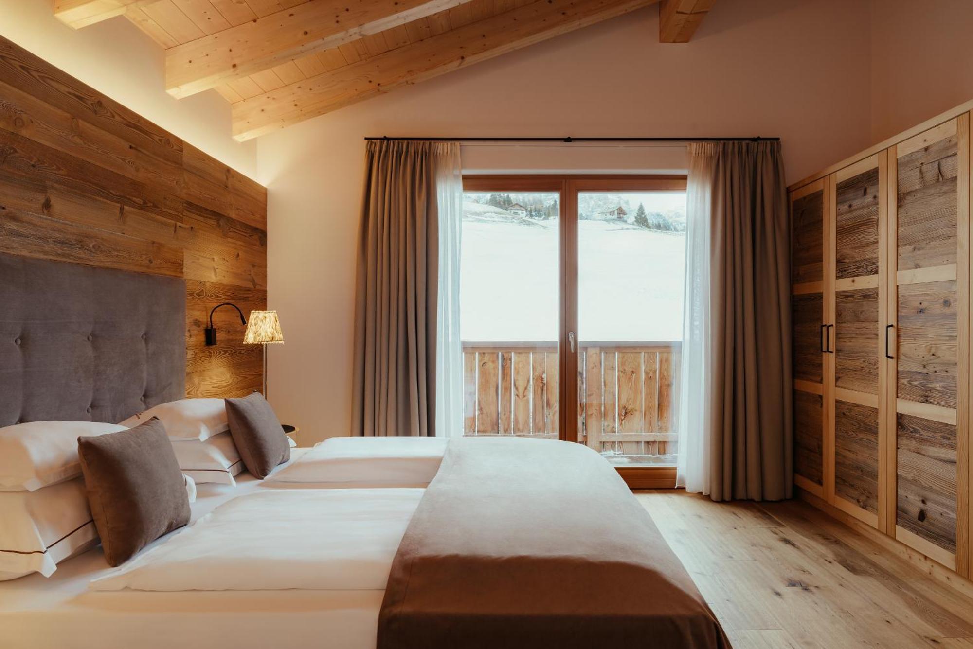 Villa Flora Mountain Lodges San Cassiano  Luaran gambar