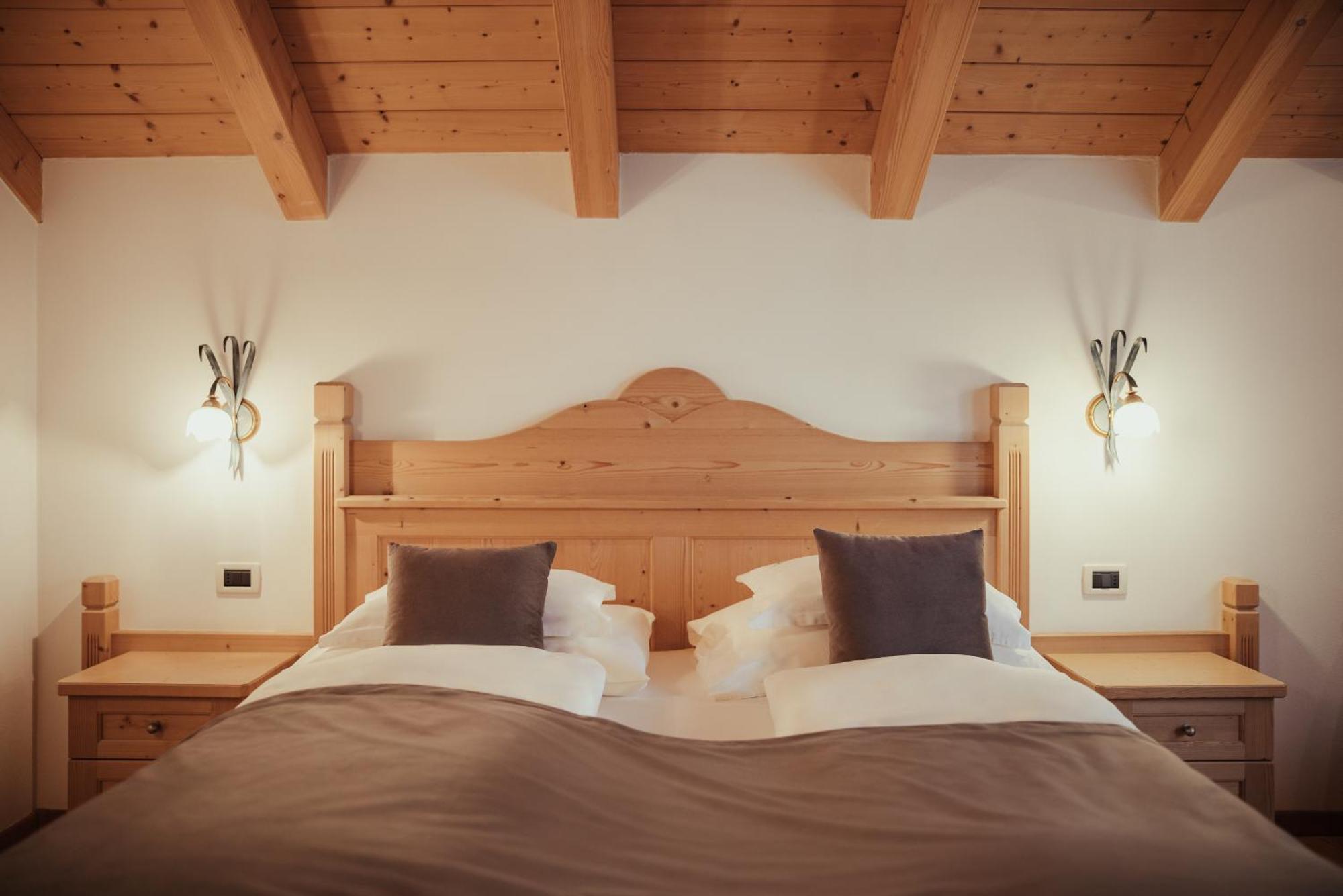 Villa Flora Mountain Lodges San Cassiano  Luaran gambar