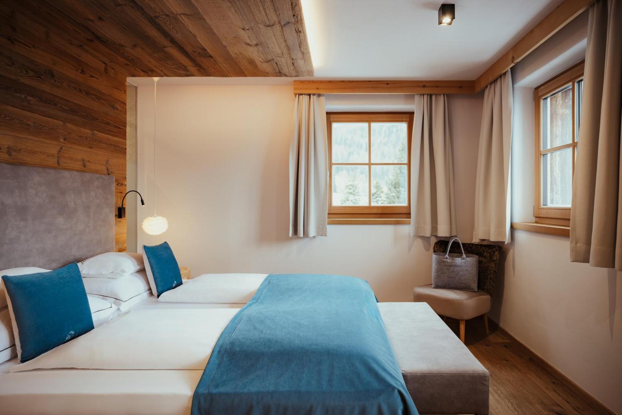 Villa Flora Mountain Lodges San Cassiano  Luaran gambar