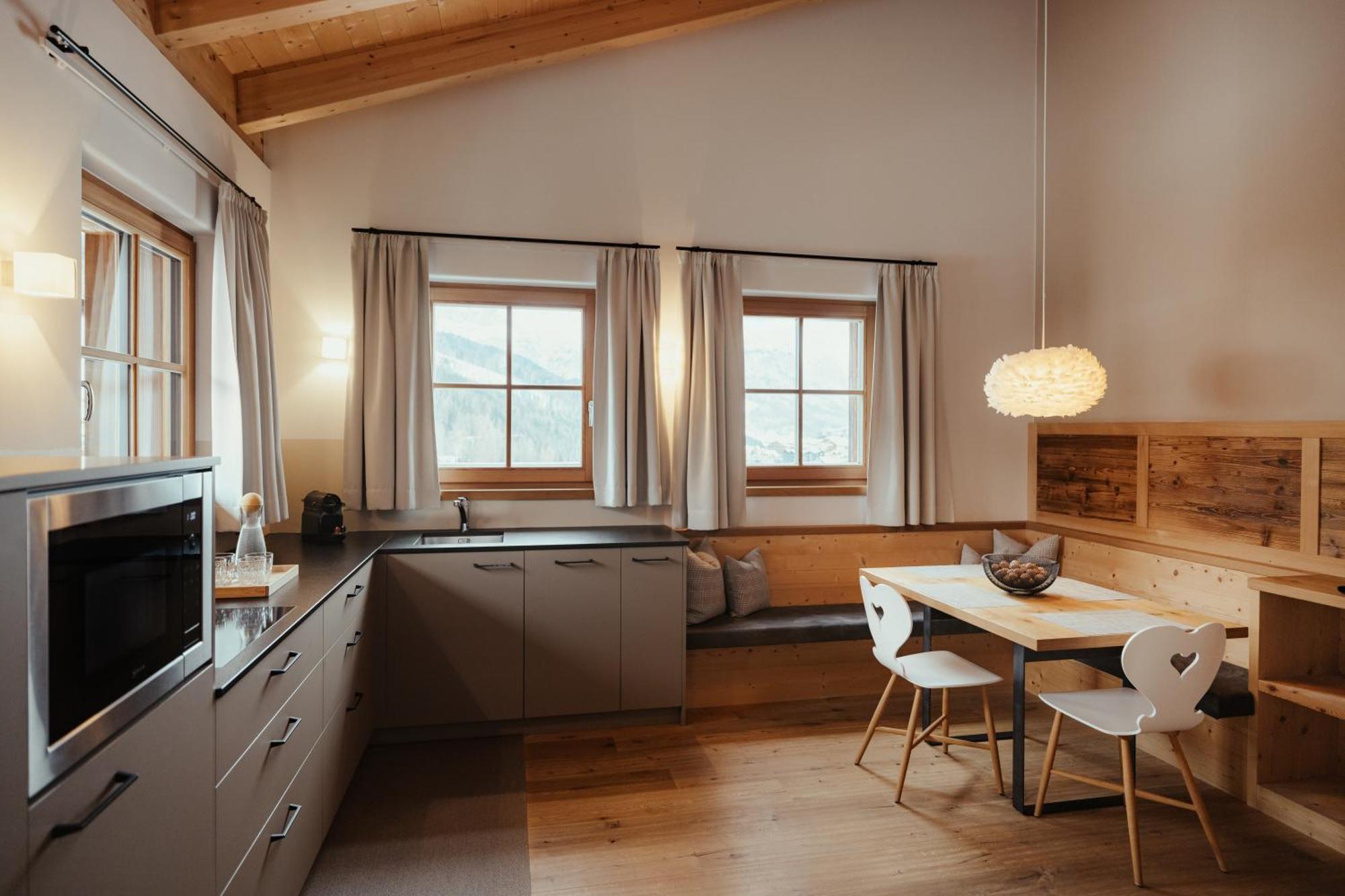 Villa Flora Mountain Lodges San Cassiano  Luaran gambar