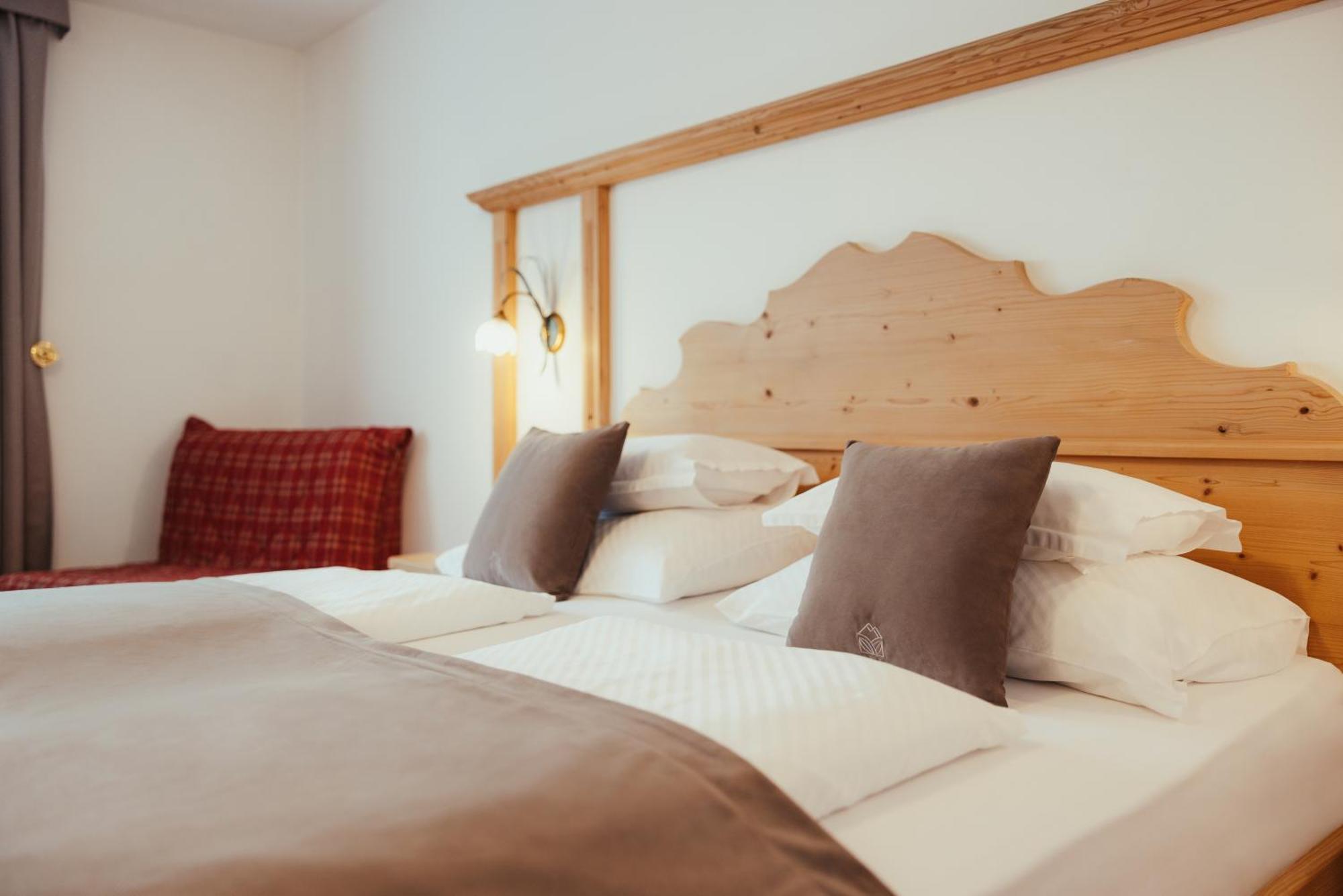 Villa Flora Mountain Lodges San Cassiano  Luaran gambar