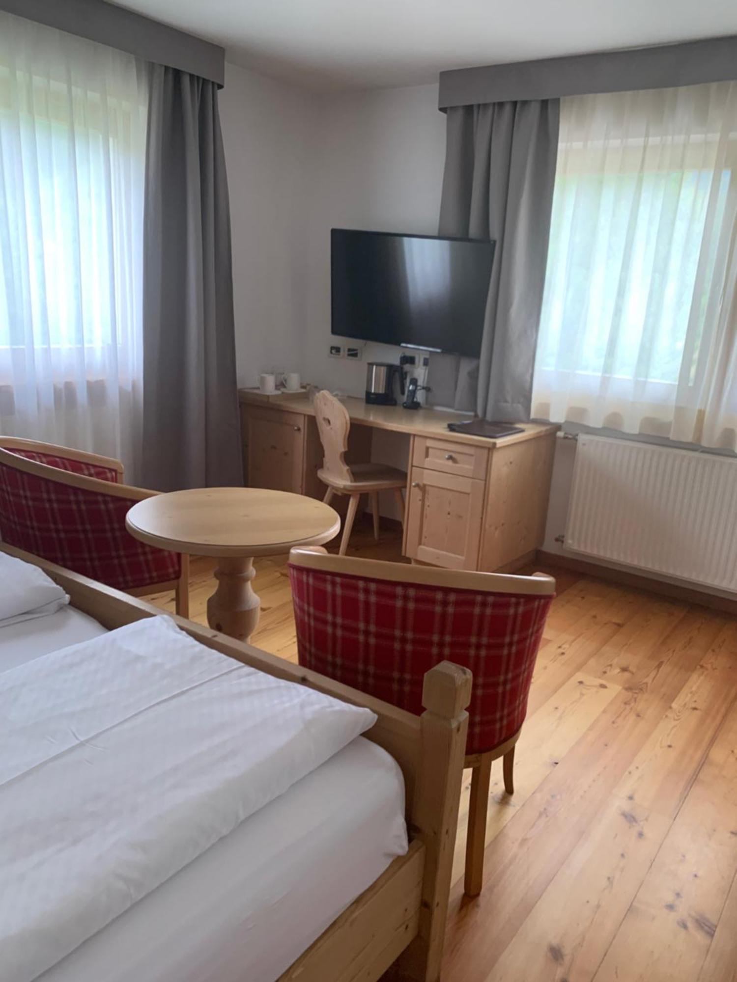 Villa Flora Mountain Lodges San Cassiano  Luaran gambar
