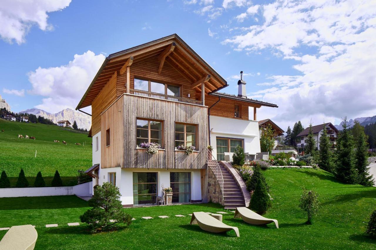 Villa Flora Mountain Lodges San Cassiano  Luaran gambar